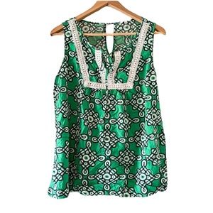 Crown and Ivy Peasant top
